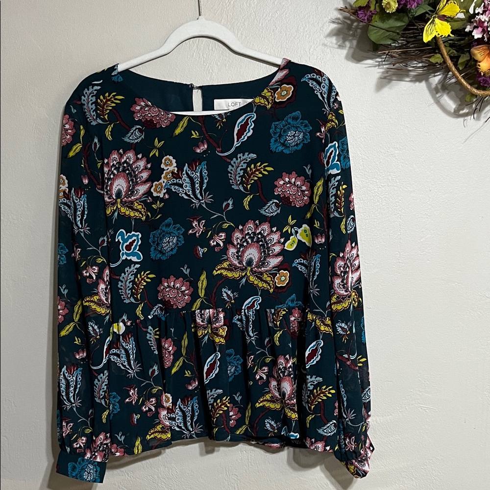 🌾LOFT Multicolor Floral Blouse